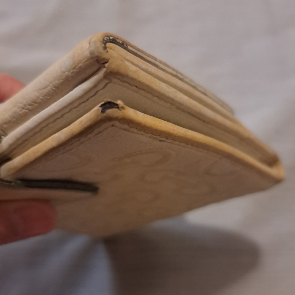 Gucci ivory white bamboo D-ring bifold wallet - Picture 14 of 14